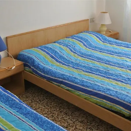 Bright Flat 50m From The Sea Apartmán